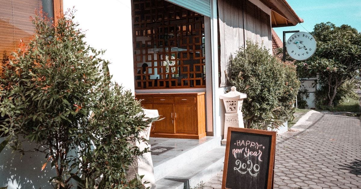 Crazy-bule-bistro